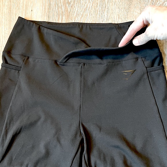 GYMSHARK โข Nikki Blackketter Cross-Waist Leggings โข Size Medium โข Black + Grey - Picture 10 of 15